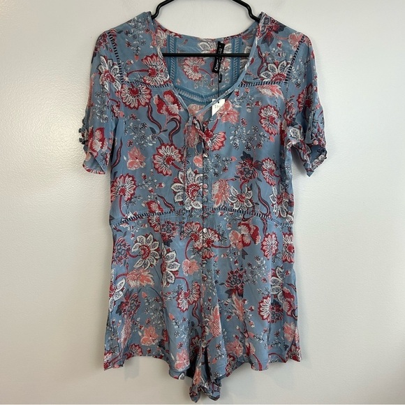 NWT Gypsy 05 Floral Short Sleeve Blue & Red Lightweight Arya Romper Size Small - Picture 1 of 11